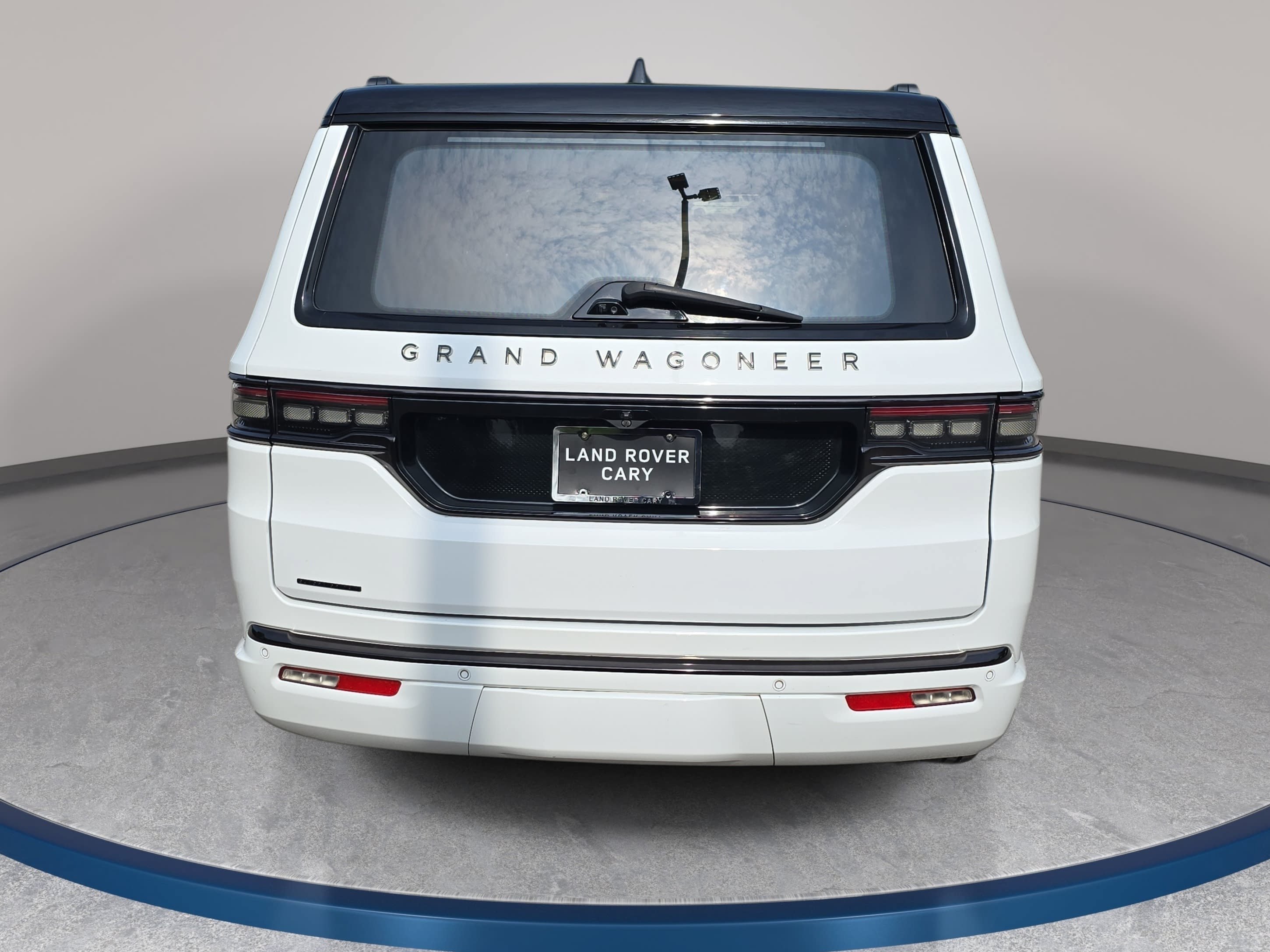 Used 2022 Jeep Grand Wagoneer Series II AWD/4WD image 6
