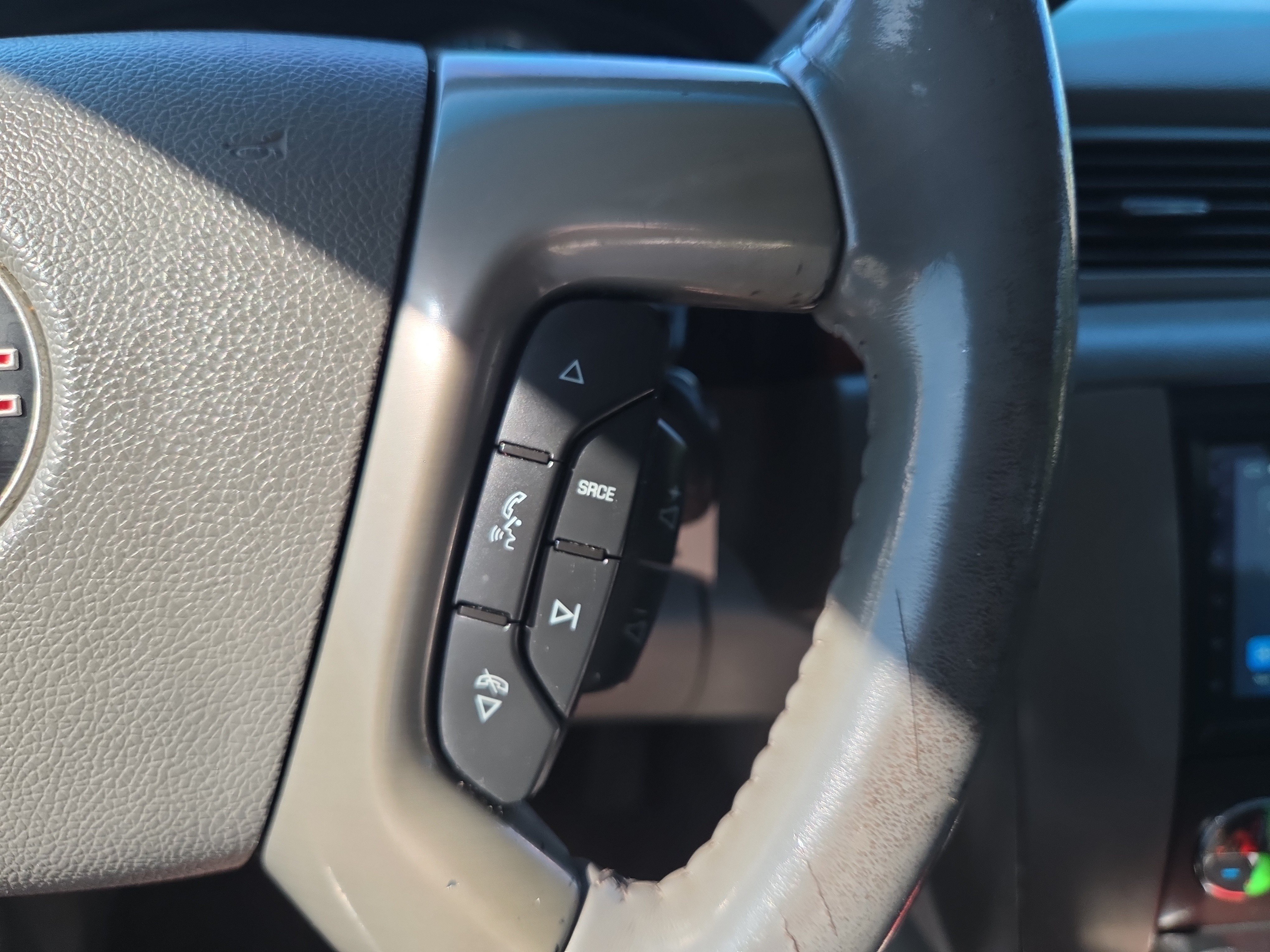 Used 2013 GMC Yukon SLT RWD image 17