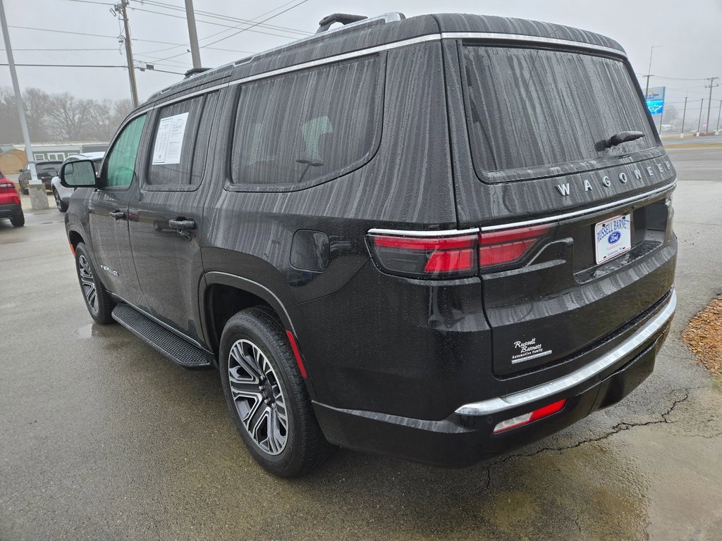 Used 2023 Jeep Wagoneer 4WD w/ Premium Group I image 3
