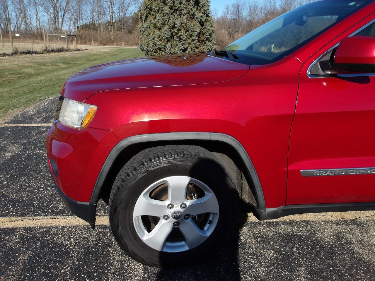 Used 2011 Jeep Grand Cherokee Laredo image 29