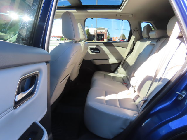 Used 2021 Nissan Rogue SV AWD/4WD image 23