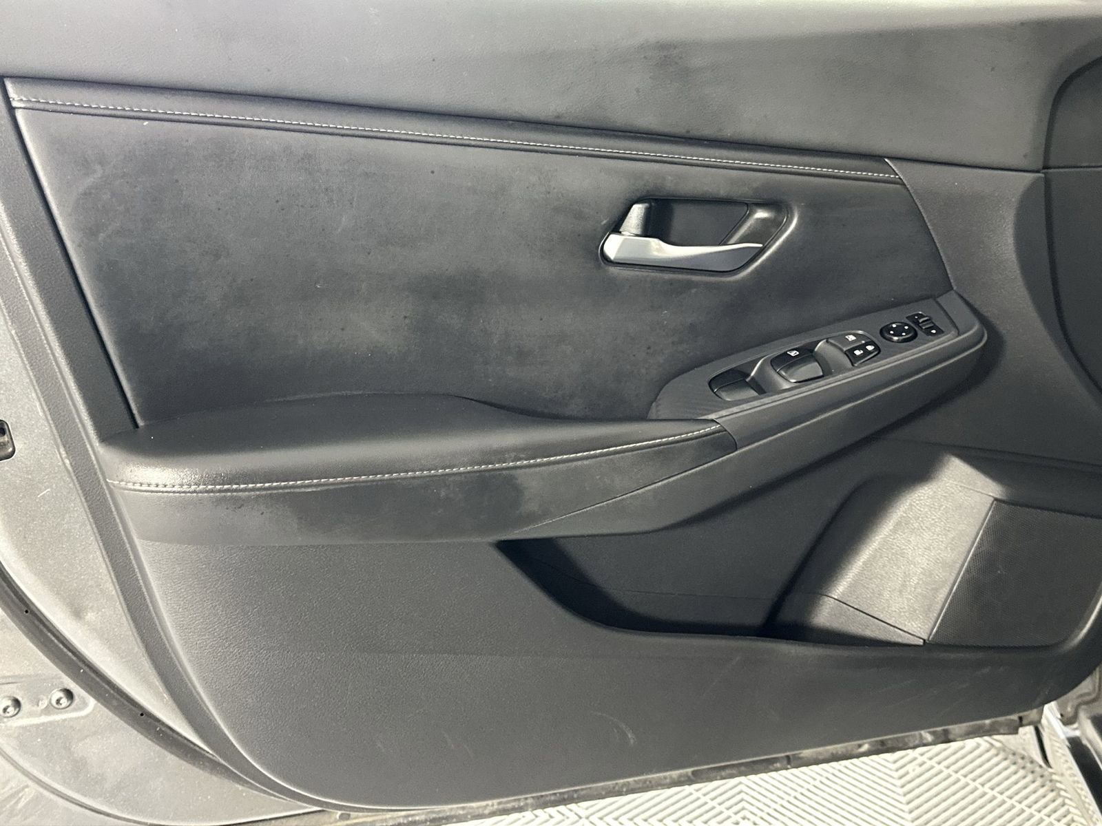 Certified 2021 Nissan Sentra SV w/ Trunk Package FWD image 29