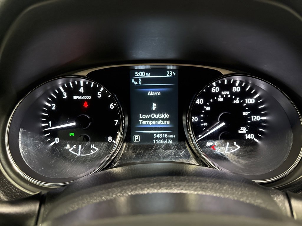 Used 2015 Nissan Rogue SL w/ SL Premium Package image 16