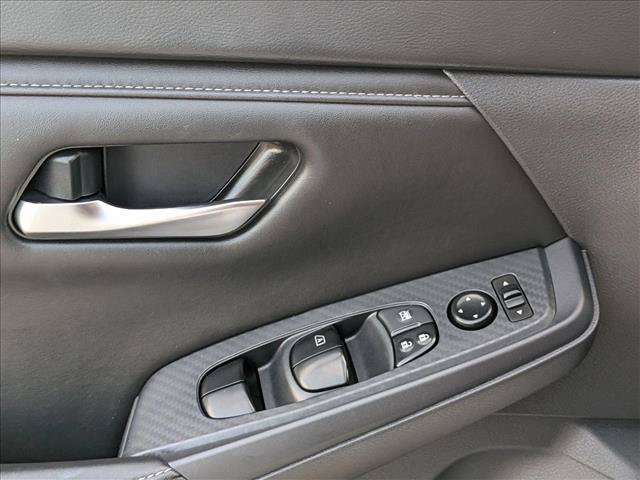 Used 2024 Nissan Sentra SV w/ Trunk Package FWD image 11