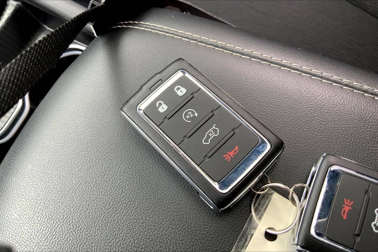 Certified 2024 Jeep Grand Cherokee Laredo X w/ Luxury Tech Group I AWD/4WD image 13