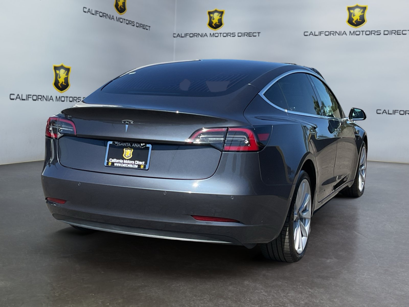 Used 2018 Tesla Model 3 Long Range RWD image 5