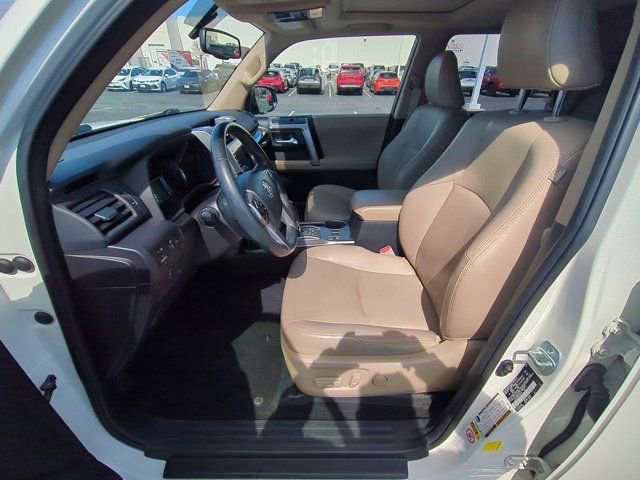 Used 2015 Toyota 4Runner Limited w/ Four Season Floor Mat Package image 8