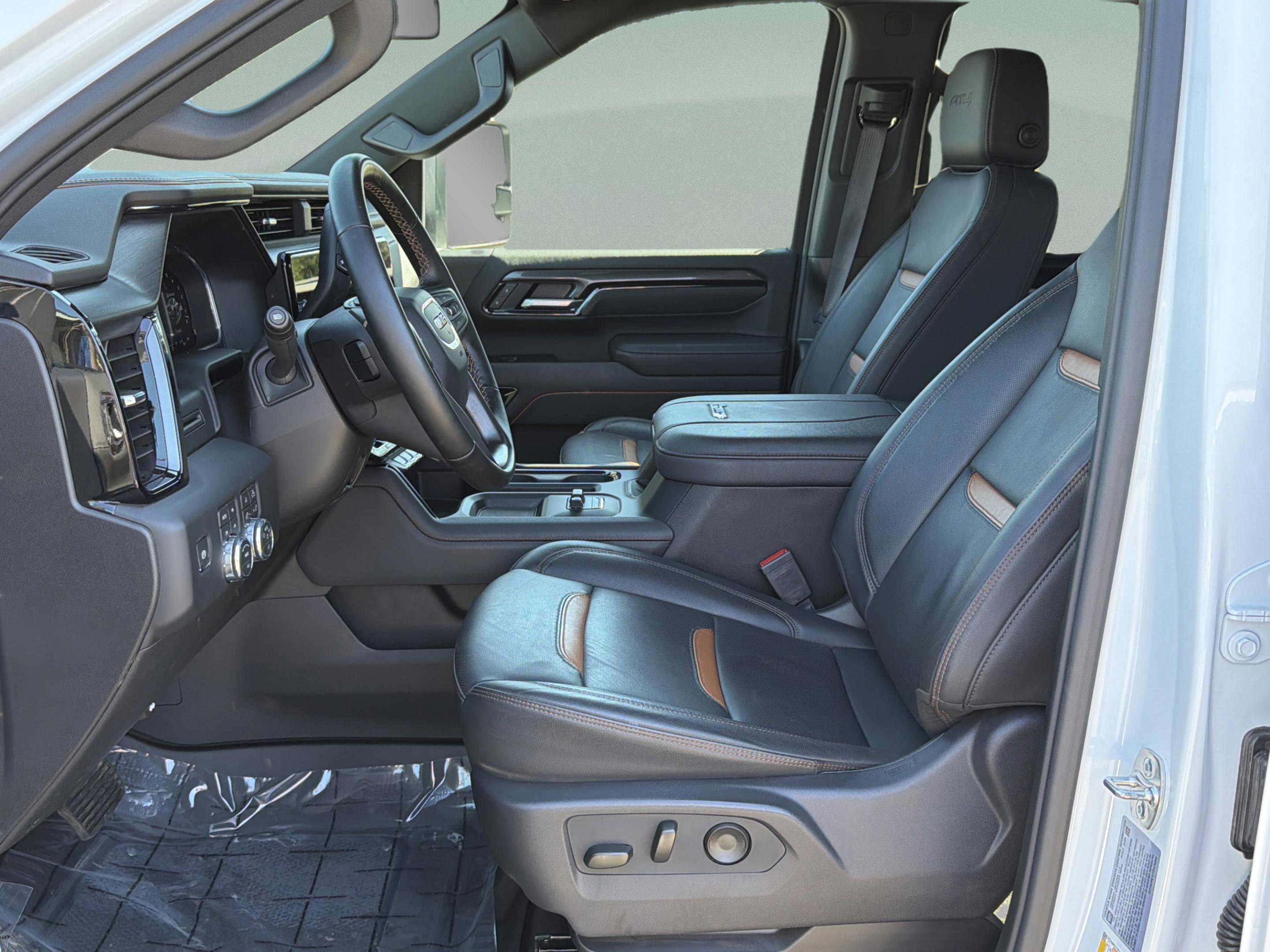 Used 2026 GMC Sierra 2500 AT4 image 19