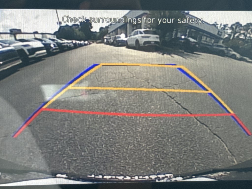 Used 2025 Hyundai Venue SE FWD image 27