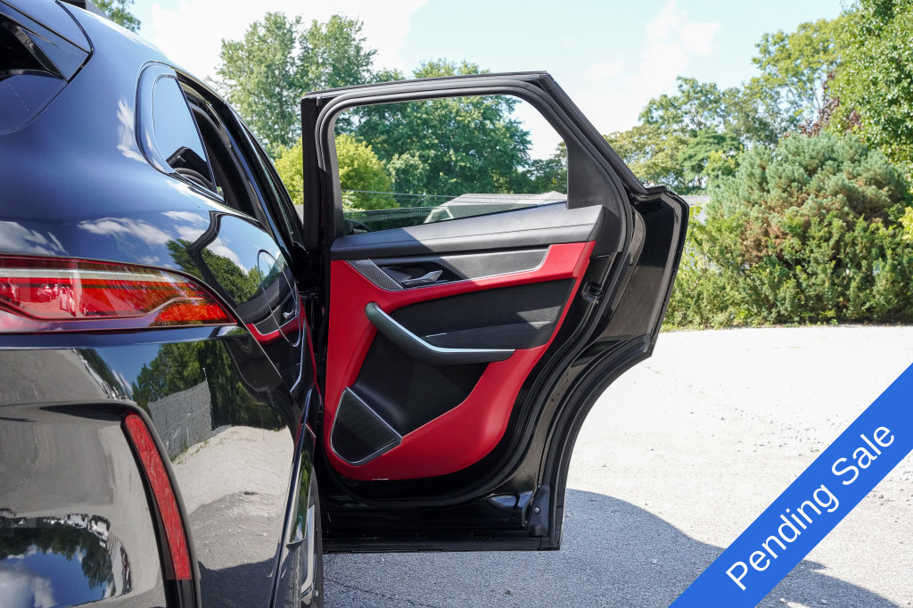 Used 2022 Jaguar F-PACE SVR AWD/4WD image 33
