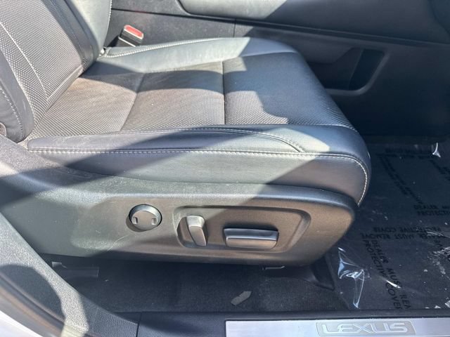 Used 2019 Lexus RX 350 FWD w/ Accessory Package image 17