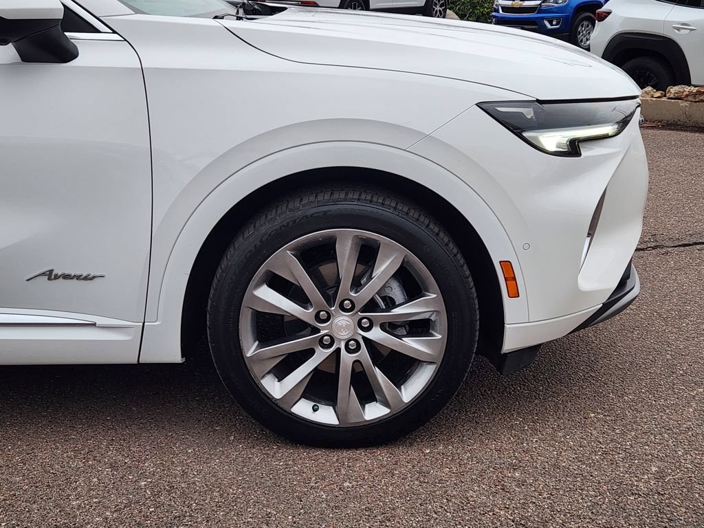 Used 2021 Buick Envision Avenir w/ Technology Package II AWD/4WD image 29