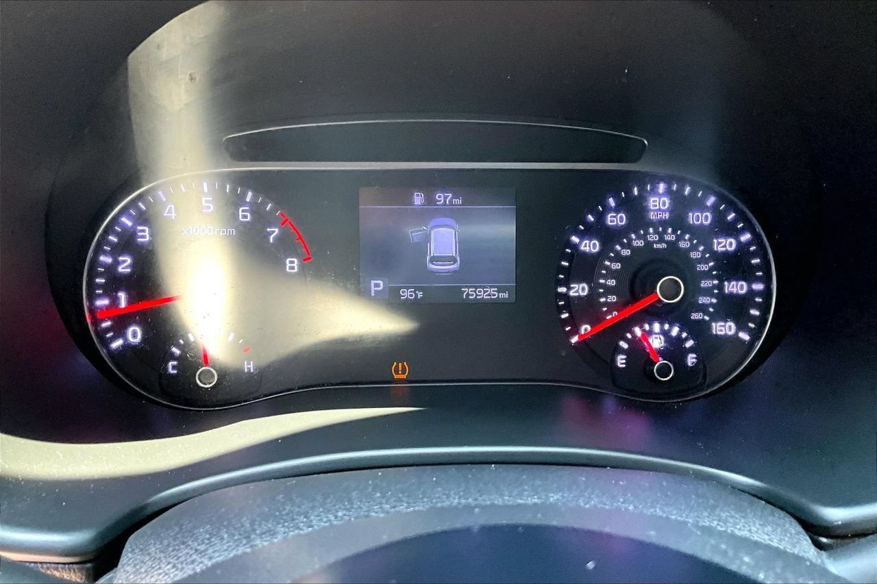 Used 2020 Kia Soul LX FWD image 12