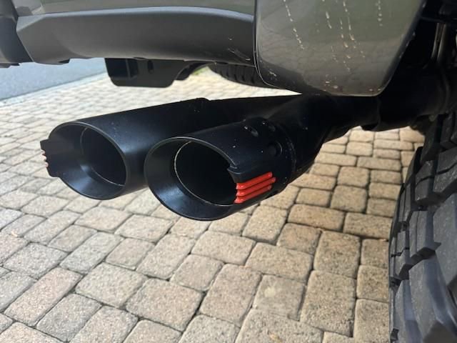 Used 2023 Ford F250 Lariat w/ Lariat Ultimate Package image 19