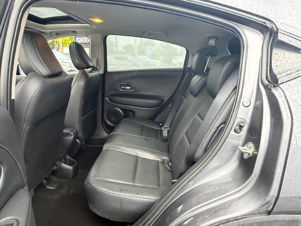 Used 2021 Honda HR-V EX-L image 11