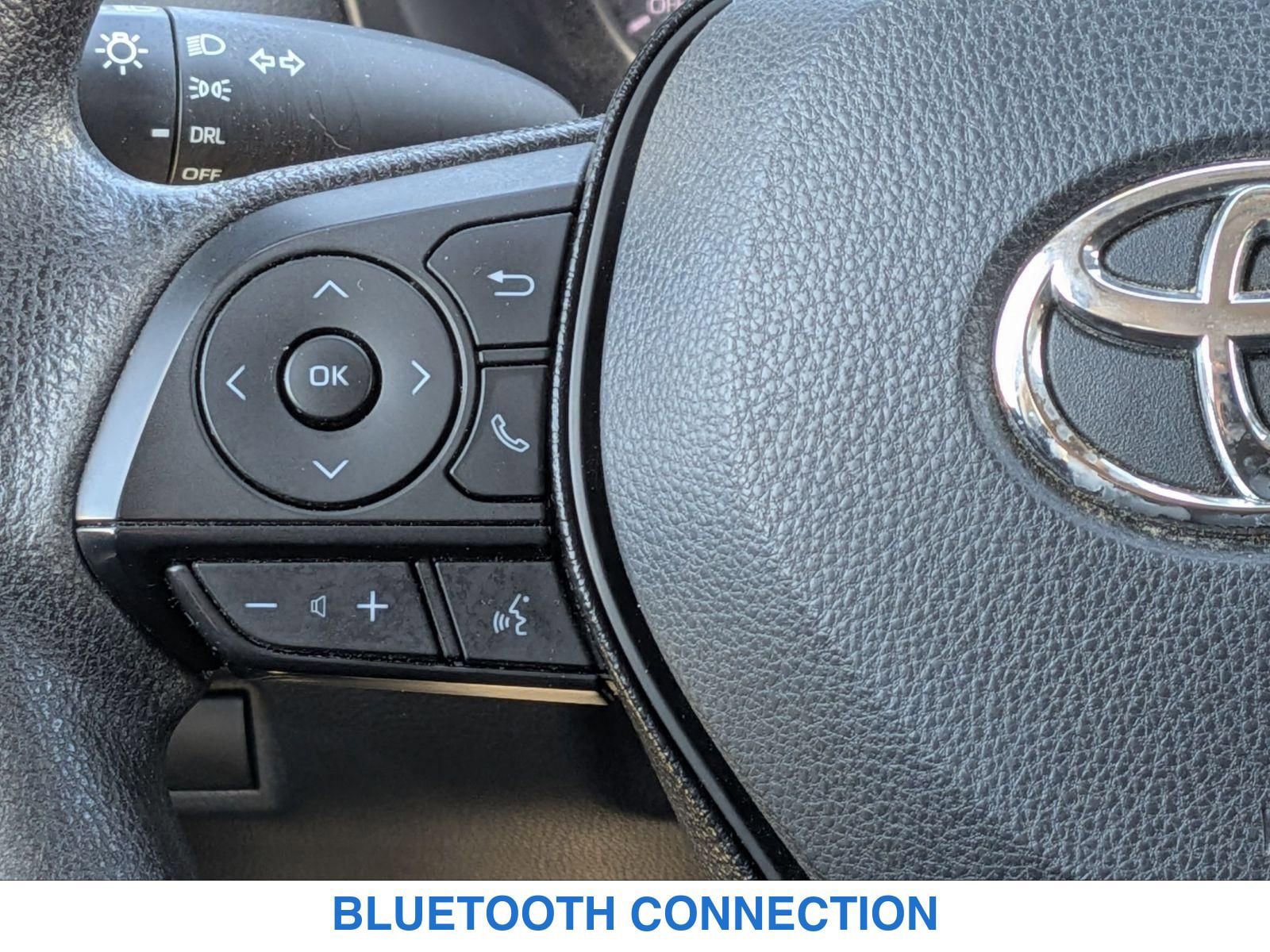 Used 2021 Toyota RAV4 LE AWD/4WD image 18