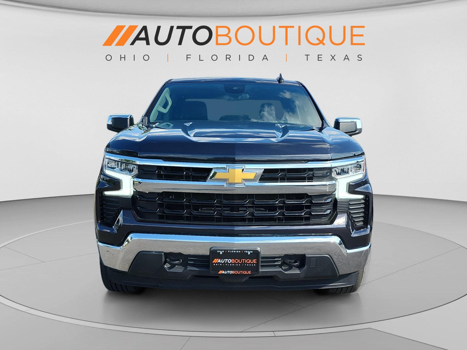 Used 2024 Chevrolet Silverado 1500 LT AWD/4WD image 8