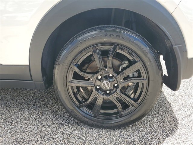 Certified 2023 Nissan Kicks SR image 28