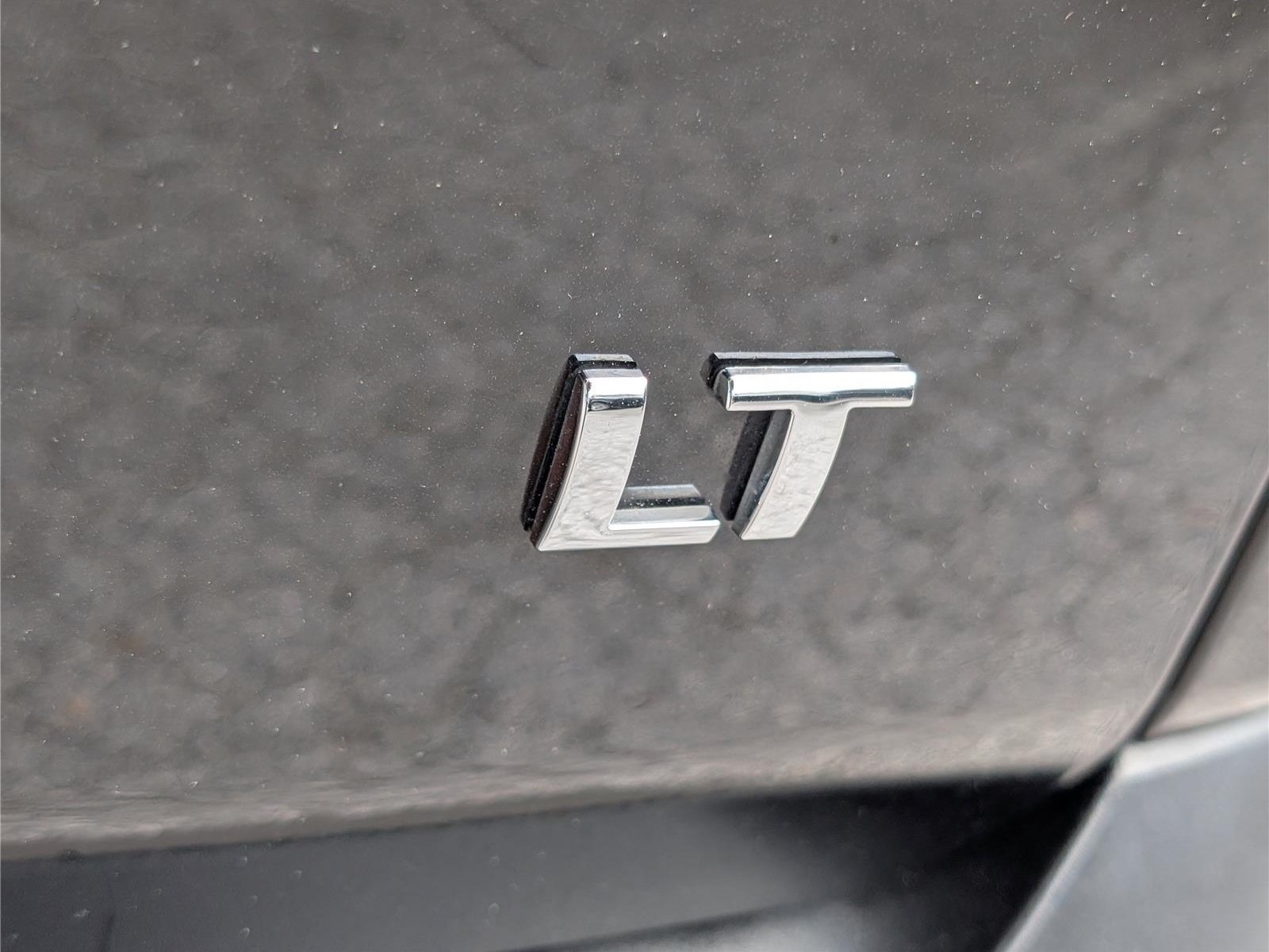 Used 2023 Chevrolet Traverse LT AWD/4WD image 10