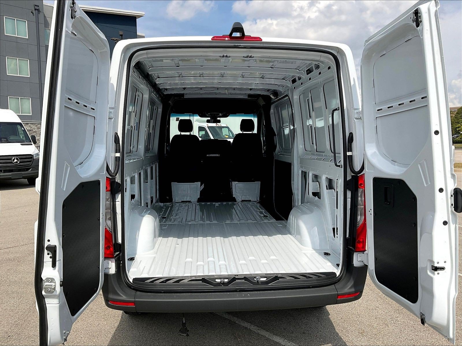 New 2026 Mercedes-Benz Sprinter 2500 image 20