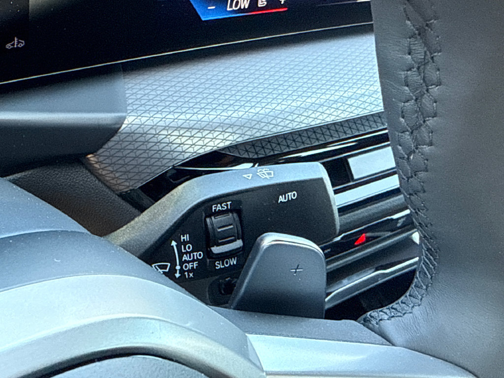 New 2026 BMW 330i Sedan w/ M Sport Package RWD image 31