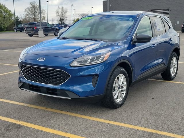 Used 2022 Ford Escape SE w/ Convenience Package AWD/4WD image 2