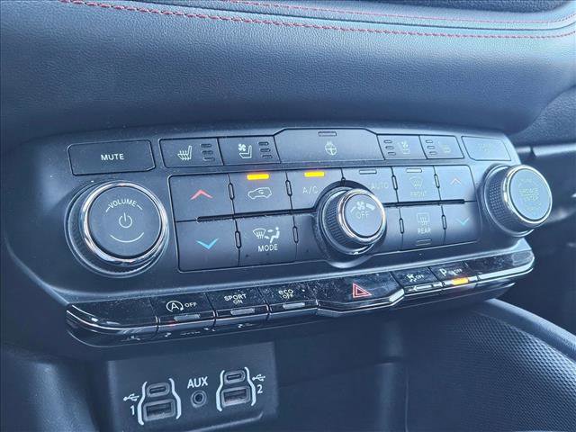 Used 2024 Dodge Durango GT image 16