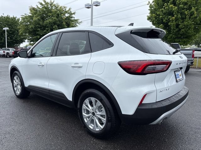 Used 2025 Ford Escape Active AWD/4WD image 3