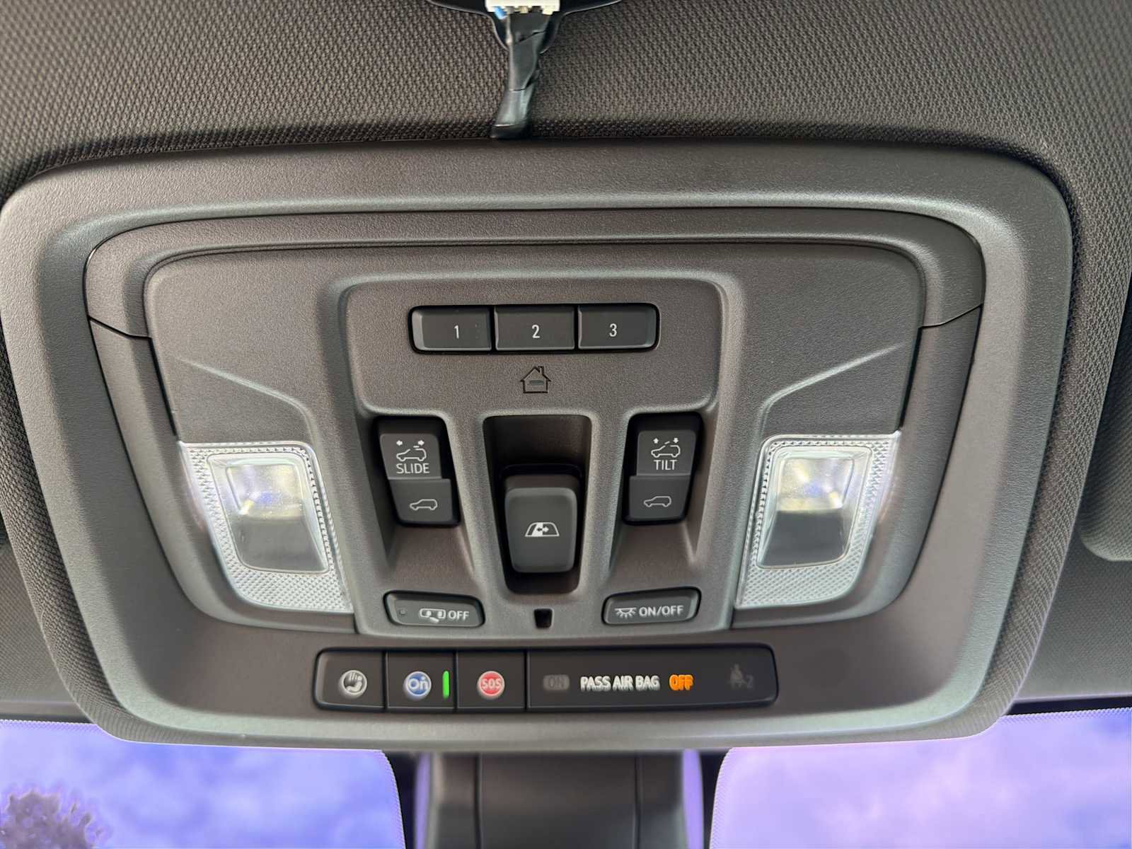 Used 2020 GMC Sierra 1500 SLT w/ SLT Premium Plus Package image 17