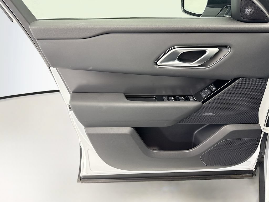 Certified 2026 Land Rover Range Rover Velar S AWD/4WD image 23