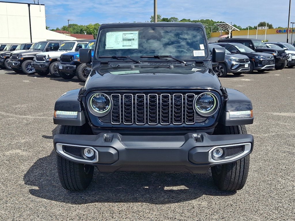 New 2026 Jeep Gladiator Sport AWD/4WD image 2
