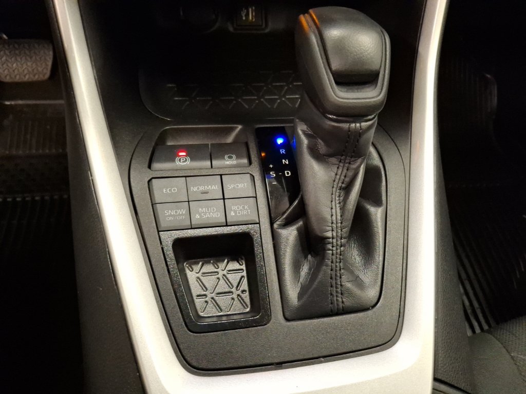 Used 2023 Toyota RAV4 XLE w/ Convenience Package AWD/4WD image 26