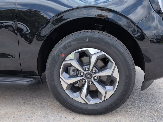 New 2027 Ford Expedition Max Active RWD image 10