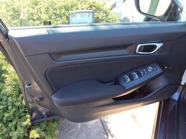 Used 2025 Honda Civic Sport image 17