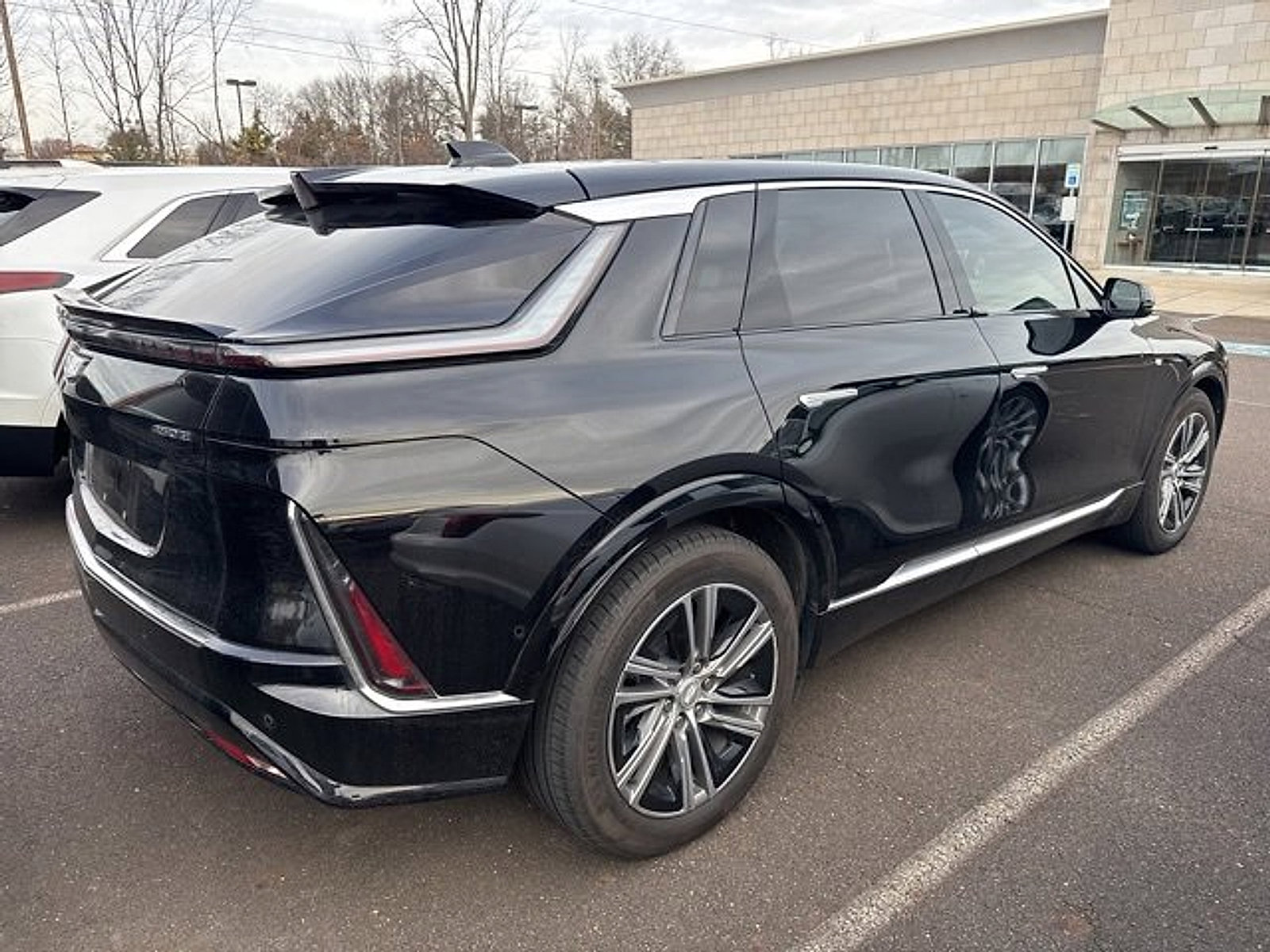 Used 2023 Cadillac Lyriq 2WD image 2