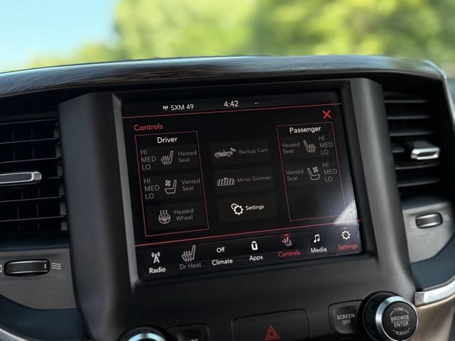 Used 2019 RAM 1500 Laramie AWD/4WD image 19