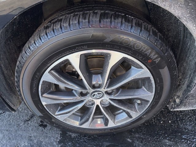 Used 2018 Toyota Avalon XLE Premium image 31