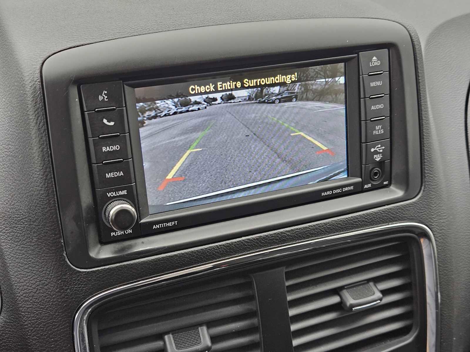 Used 2019 Dodge Grand Caravan SE image 18