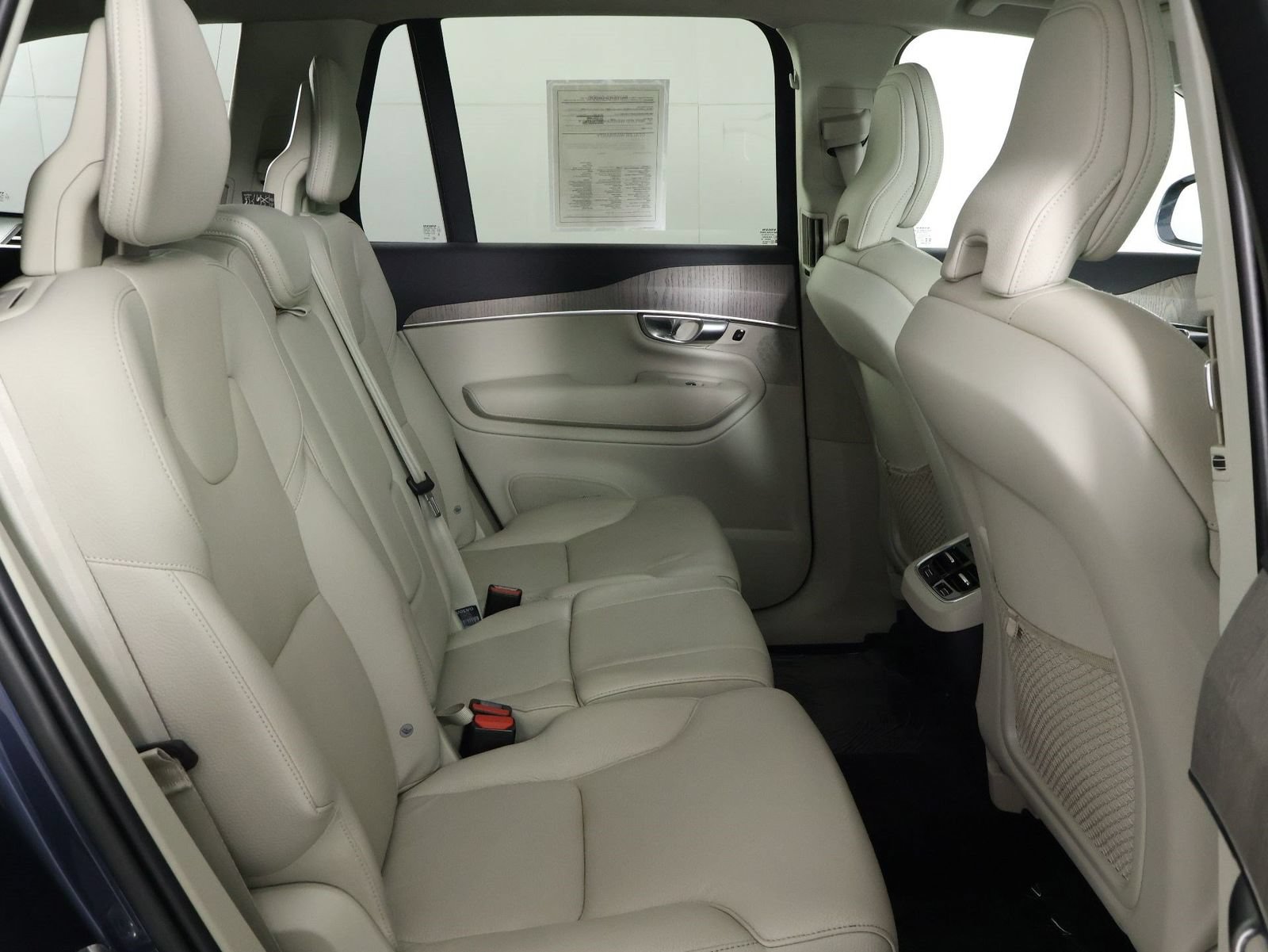 Certified 2023 Volvo XC90 B6 Plus w/ Protection Package Premier AWD/4WD image 30