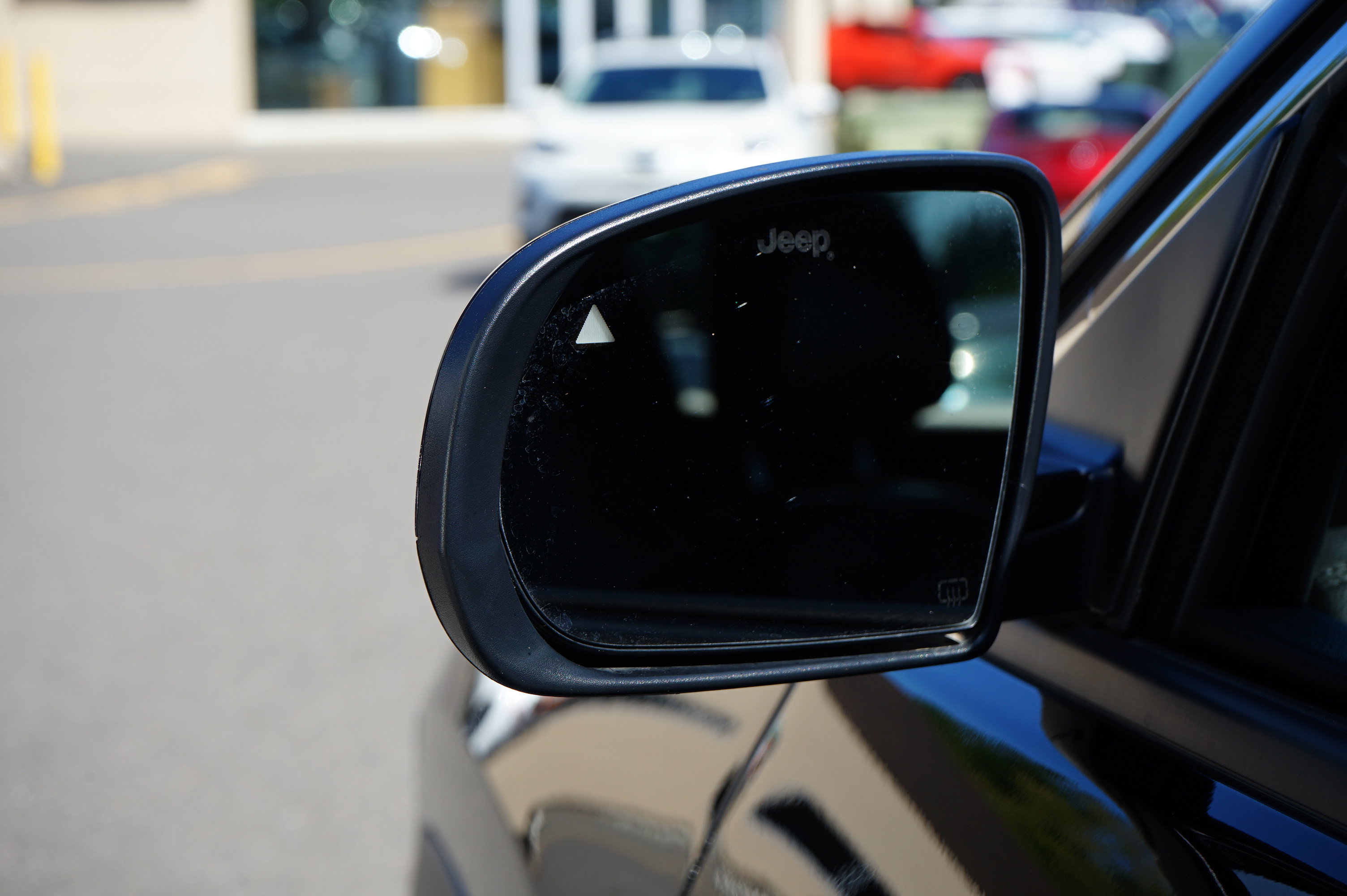 Used 2025 Jeep Compass Latitude image 28