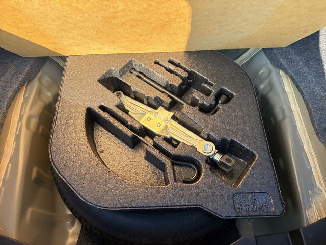 Used 2017 Honda Accord EX image 30