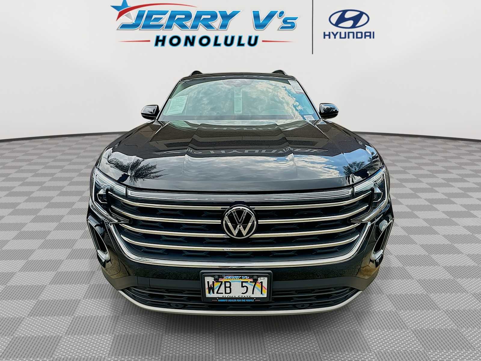 Used 2024 Volkswagen Atlas SE FWD image 3