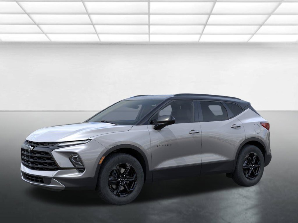 New 2026 Chevrolet Blazer LT w/ Convenience Package FWD image 2