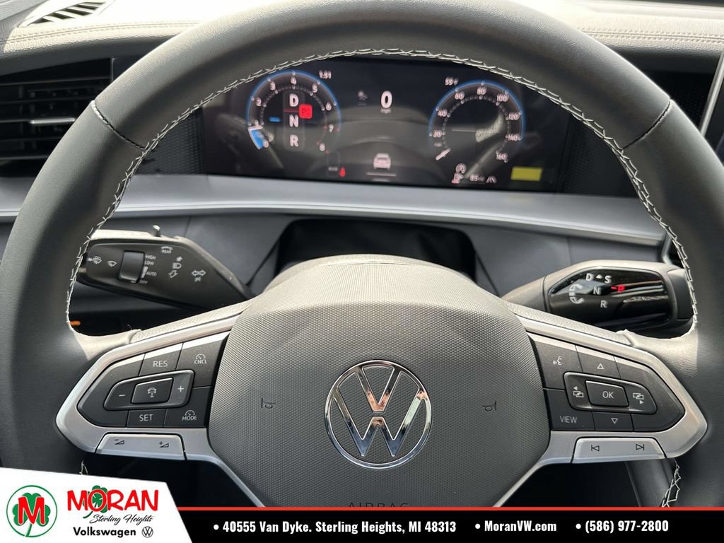 Used 2026 Volkswagen Tiguan SE AWD/4WD image 16