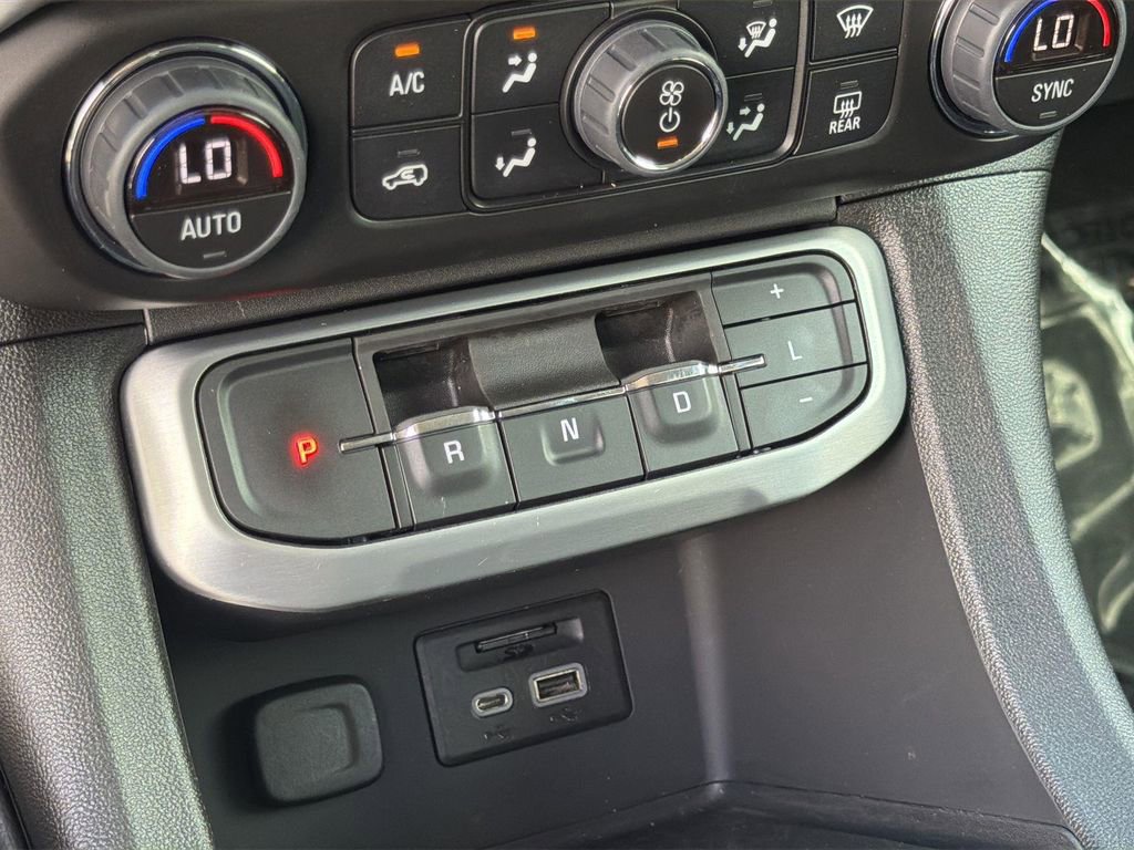Used 2023 GMC Acadia SLT w/ Preferred Package image 12