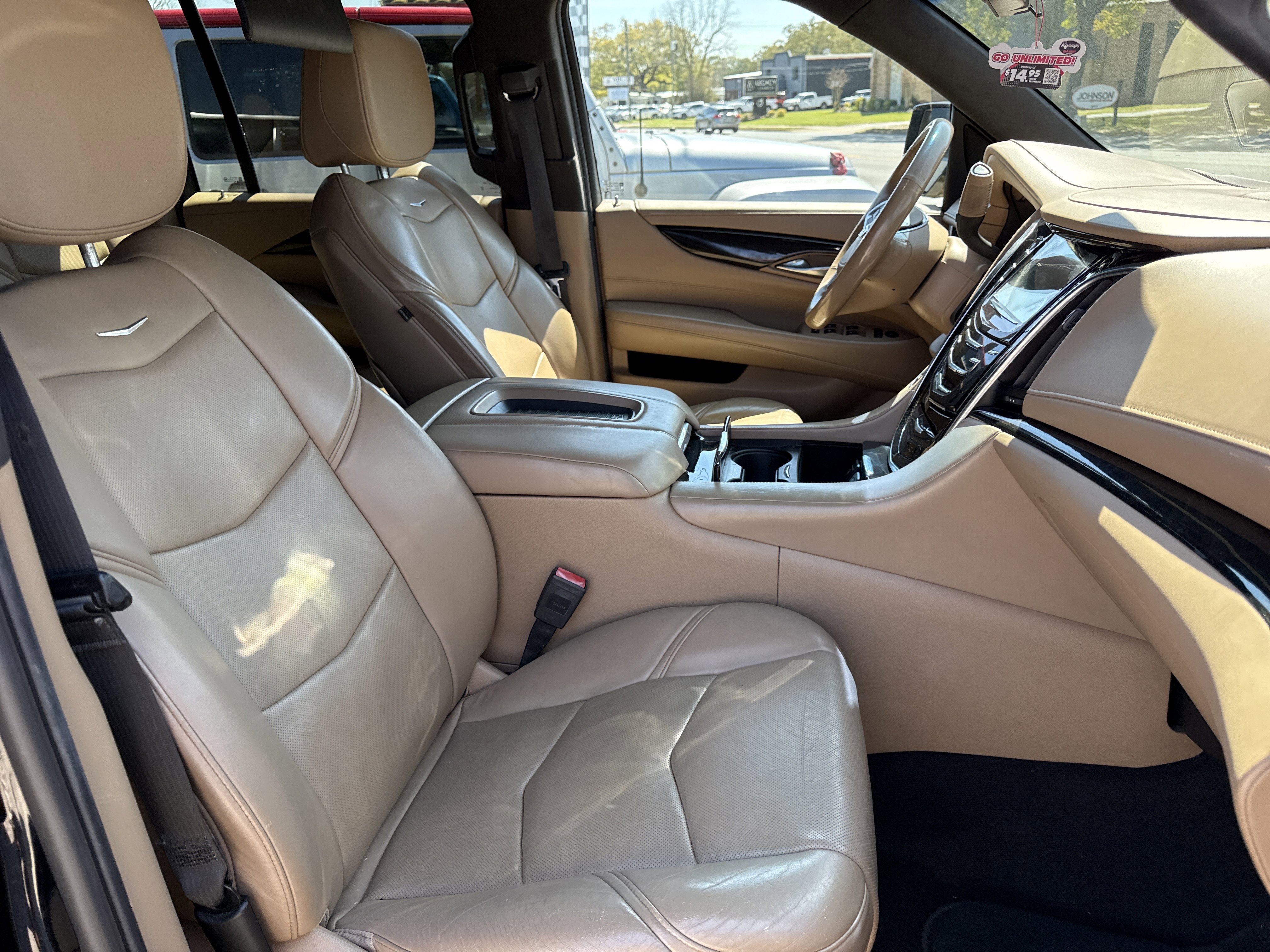 Used 2018 Cadillac Escalade ESV Platinum image 19
