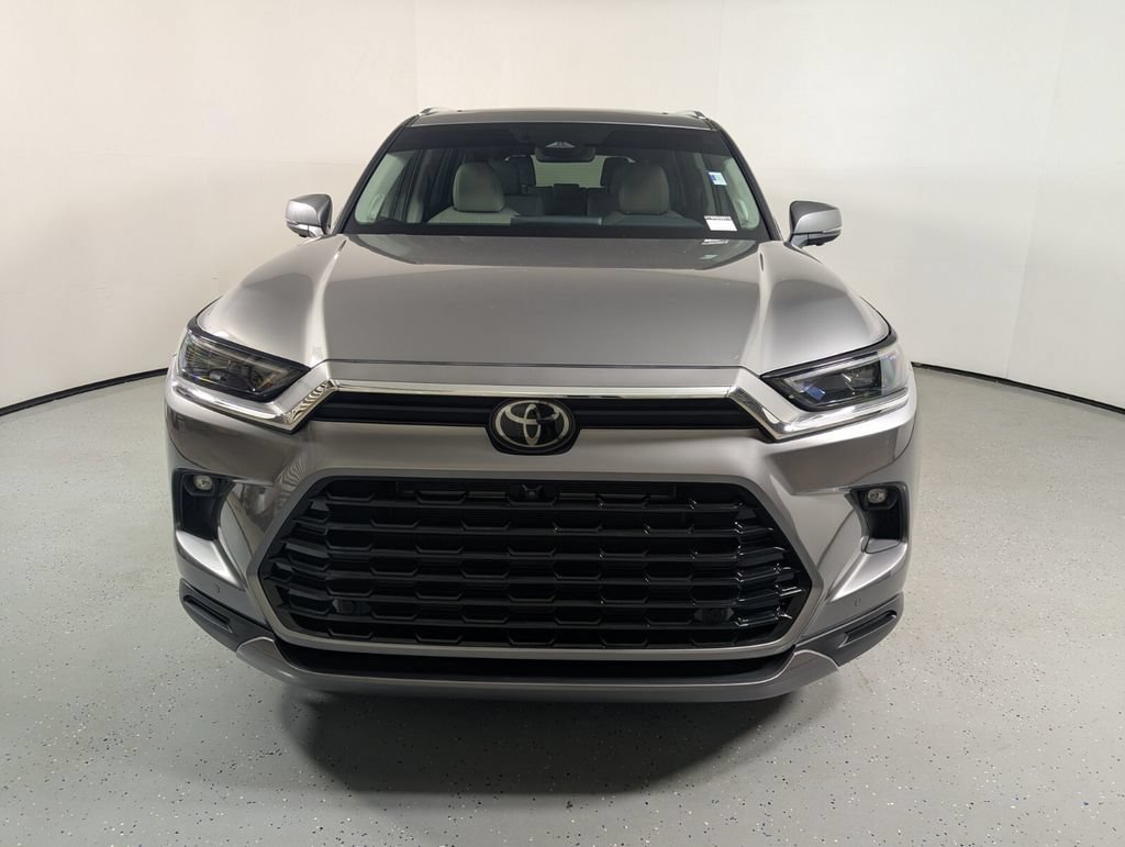 Used 2025 Toyota Grand Highlander AWD Hybrid image 2