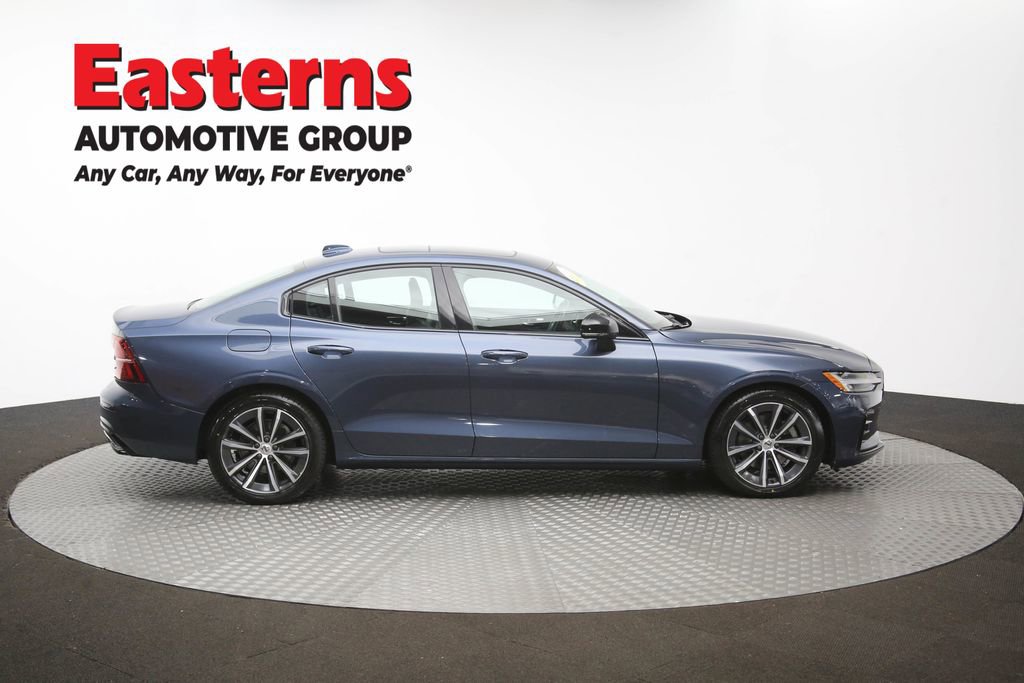 Used 2022 Volvo S60 B5 Momentum image 44