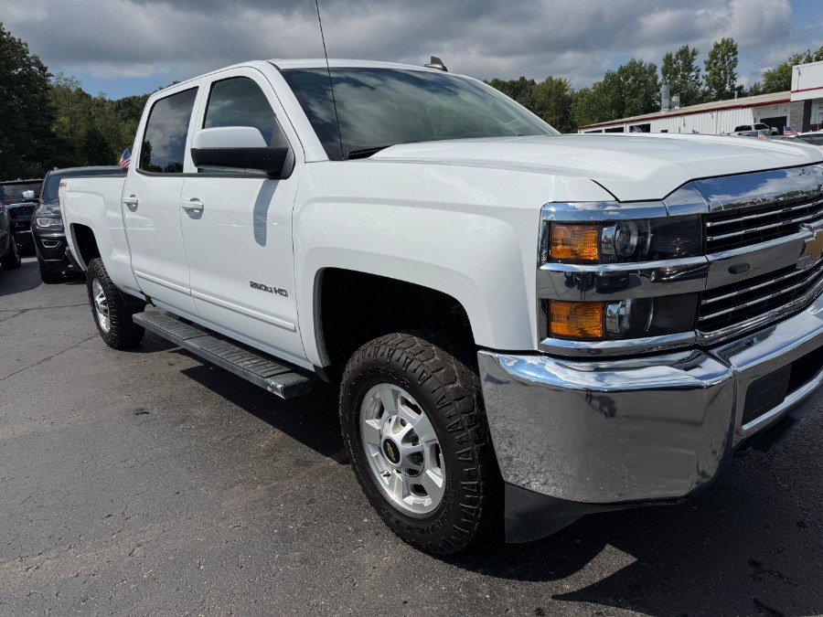 Used 2017 Chevrolet Silverado 2500 LT AWD/4WD image 12