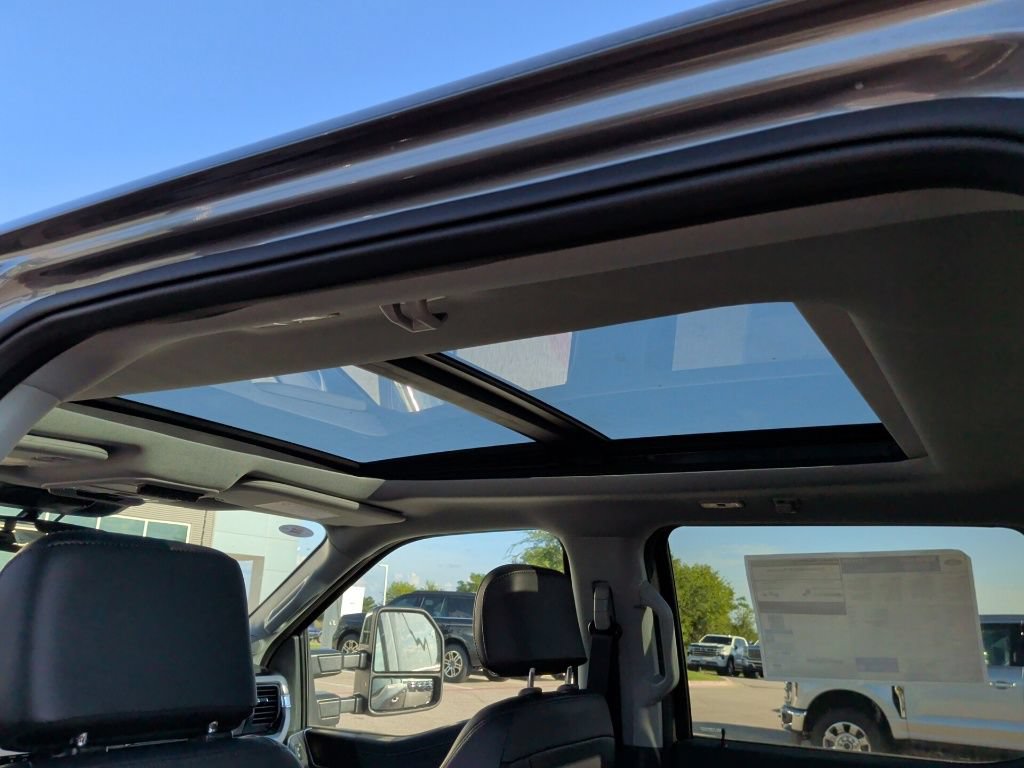 New 2027 Ford F250 Lariat w/ Black Appearance Package AWD/4WD image 24